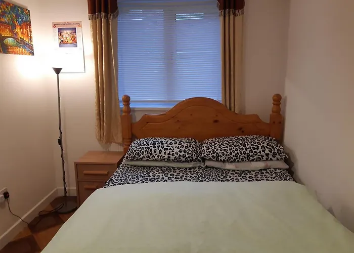 Comfortable Double Bedroom Lovely Bungalow